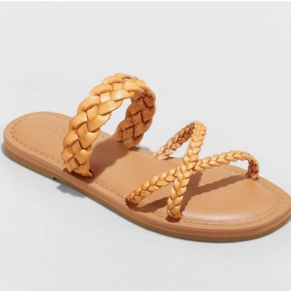 Universal Thread Tan Braided Sandals